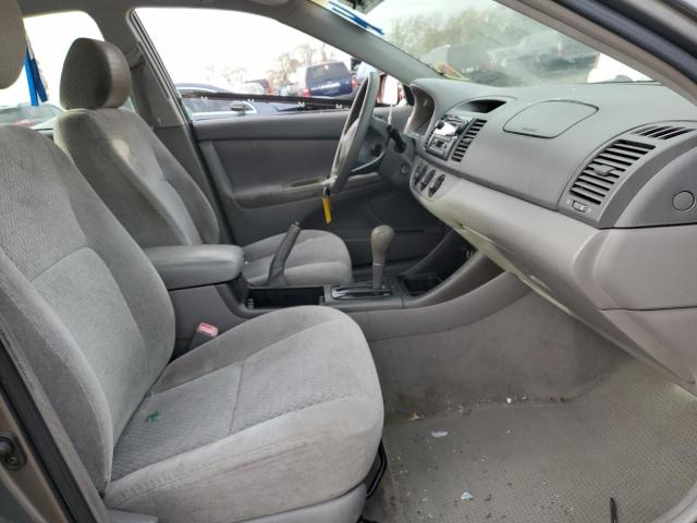 Photo 5 from auction – 2004 TOYOTA CAMRY LE with VIN 4T1BE32K74U843276