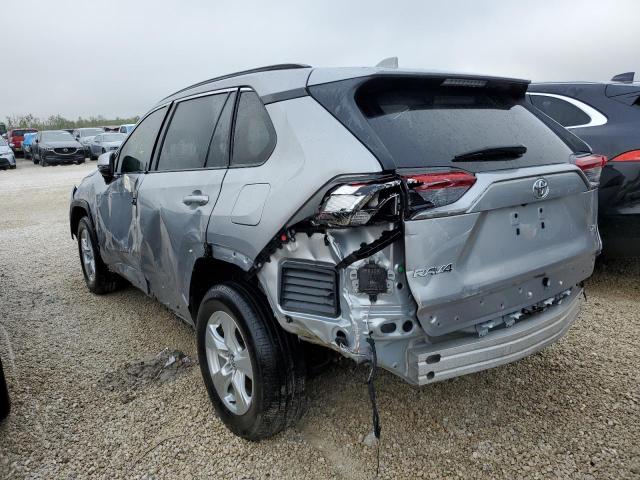 Photo 3 from auction – 2020 TOYOTA RAV4 XLE with VIN 2T3W1RFV6LC069470