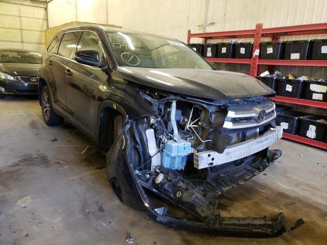 TOYOTA HIGHLANDER 2019 with VIN 5TDJZRFH1KS590432 - Photo from auction