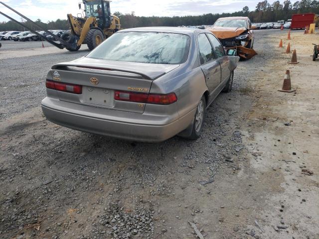 Photo 4 from auction – 1998 TOYOTA CAMRY CE with VIN 4T1BF28K7WU043952
