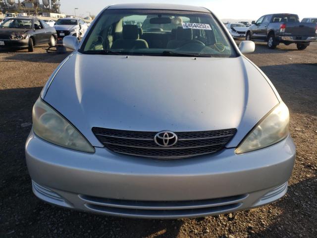 Photo 9 from auction – 2003 TOYOTA CAMRY LE with VIN 4T1BE32K83U748465