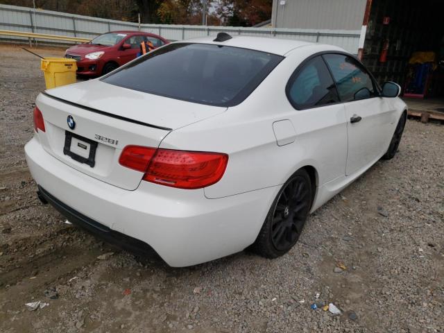 Photo 4 from auction – 2011 BMW 328 I SULE with VIN WBAKE5C50BE754887