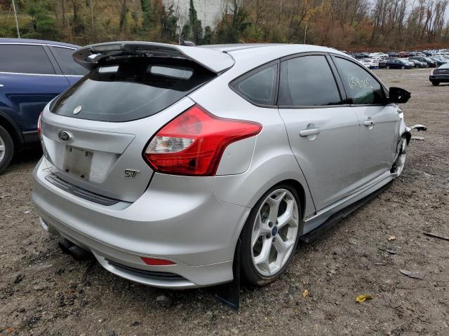 Photo 4 from auction – 2014 FORD FOCUS ST with VIN 1FADP3L92EL418113