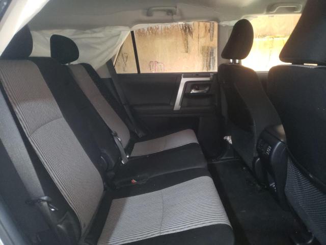 Photo 11 from auction – 2022 TOYOTA 4RUNNER SR with VIN JTEMU5JR8N6005737