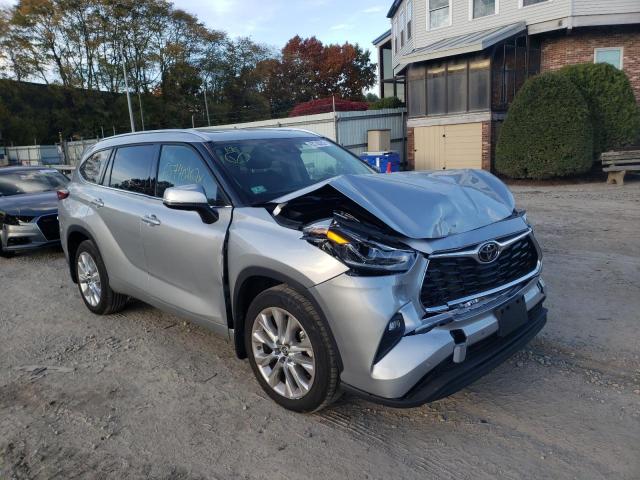 Photo 1 from auction – 2022 TOYOTA HIGHLANDER with VIN 5TDDZRBH5NS574581