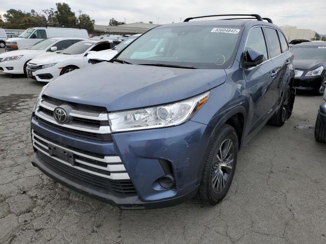 Photo 2 from auction – 2017 TOYOTA HIGHLANDER with VIN 5TDZARFH2HS025271