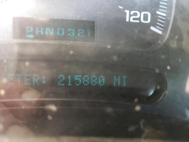 Photo 8 from auction – 2003 CHEVROLET 2500 with VIN 1GCHC23U73F223948