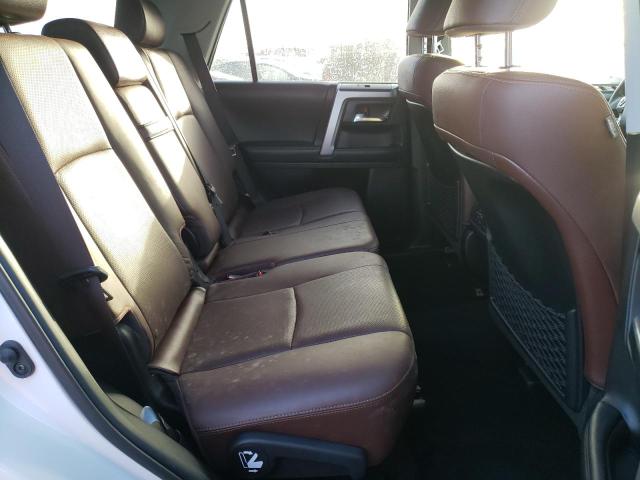 Photo 6 from auction – 2017 TOYOTA 4RUNNER SR with VIN JTEBU5JR9H5476765