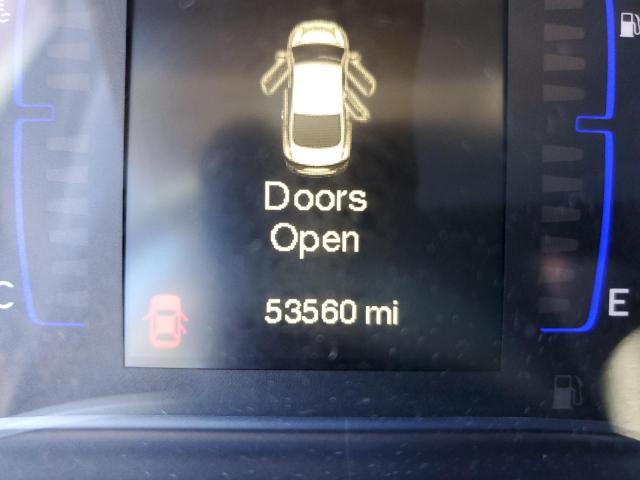 Photo 8 from auction – 2015 CHRYSLER 200 LIMITE with VIN 1C3CCCAB3FN720334