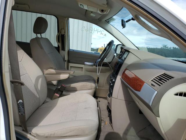 Photo 5 from auction – 2008 CHRYSLER TOWN & COU with VIN 2A8HR54P08R718560