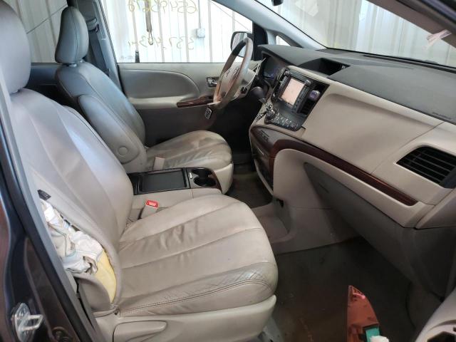 Photo 5 from auction – 2011 TOYOTA SIENNA XLE with VIN 5TDYK3DC2BS170265