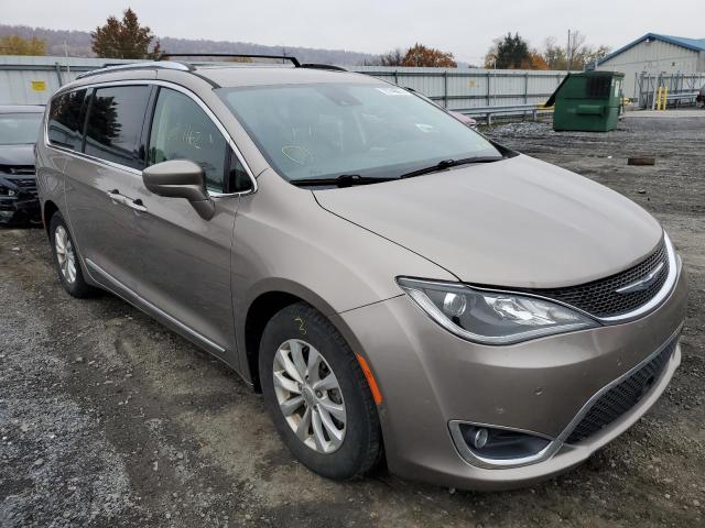 CHRYSLER PACIFICA T 2018 with VIN 2C4RC1BG6JR171017 - Photo from auction
