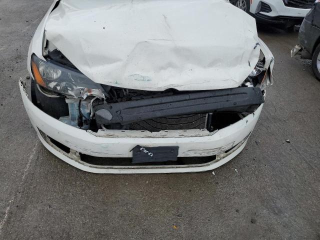 Photo 9 from auction – 2013 VOLKSWAGEN PASSAT SE with VIN 1VWBP7A3XDC080320
