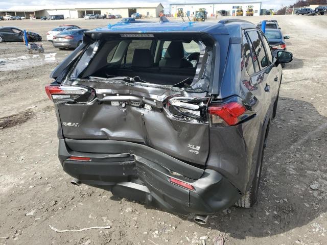 Photo 9 from auction – 2022 TOYOTA RAV4 XLE with VIN 2T3P1RFV4NC300244