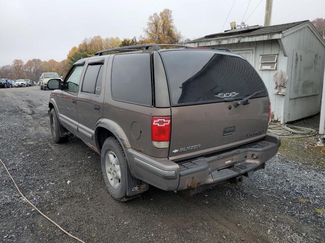 Photo 3 from auction – 1999 CHEVROLET BLAZER with VIN 1GNDT13WXX2188482