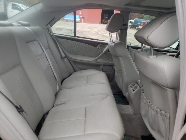 Photo 6 from auction – 2002 MERCEDES-BENZ E 320 4MAT with VIN WDBJF82J22X067540