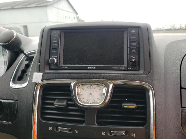 Photo 9 from auction – 2015 CHRYSLER TOWN & COU with VIN 2C4RC1BG4FR562206