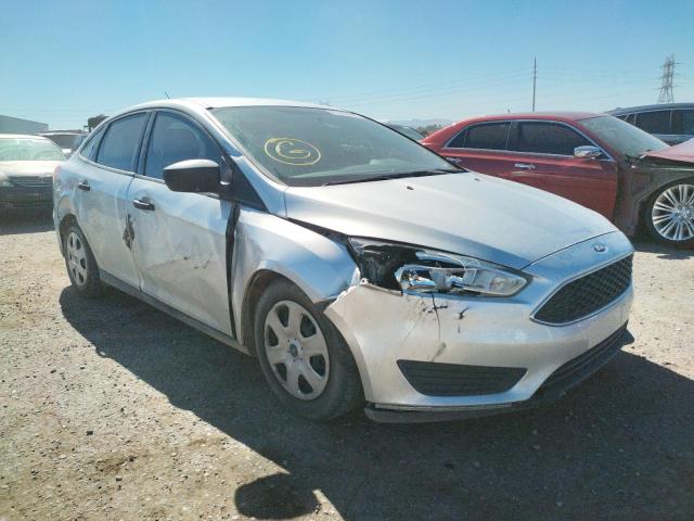 FORD FOCUS S 2016 with VIN 1FADP3E2XGL369830 - Photo from auction