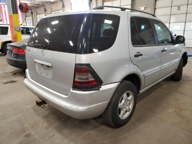 Photo 4 from auction – 2000 MERCEDES-BENZ ML 320 with VIN 4JGAB54E9YA211491