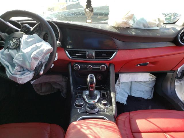Photo 9 from auction – 2020 ALFA ROMEO GIULIA with VIN ZARFAMAN0L7635987