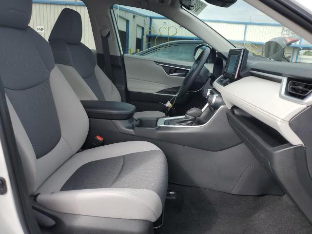Photo 5 from auction – 2022 TOYOTA RAV4 XLE with VIN 2T3W1RFV5NC201458