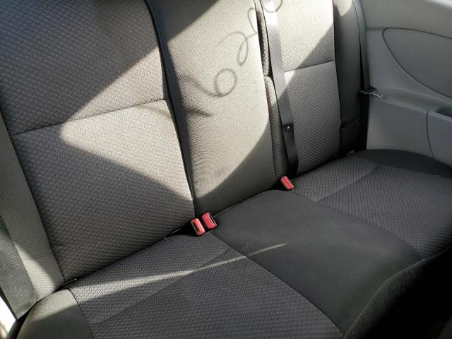 Photo 6 from auction – 2005 FORD FOCUS ZX3 with VIN 3FAFP31N75R112714