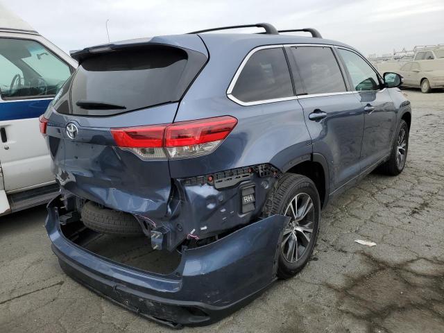 Photo 4 from auction – 2017 TOYOTA HIGHLANDER with VIN 5TDZARFH2HS025271