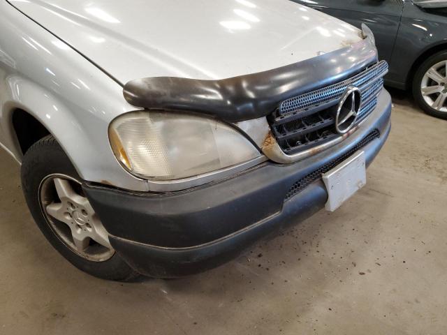 Photo 9 from auction – 2000 MERCEDES-BENZ ML 320 with VIN 4JGAB54E9YA211491