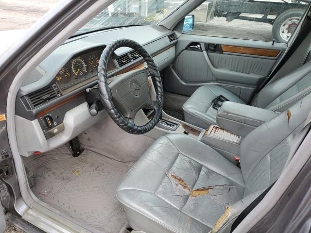 Photo 7 from auction – 1995 MERCEDES-BENZ E 320 BASE with VIN WDBEA32E2SC186220