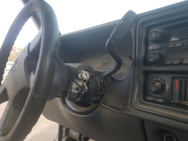 Photo 9 from auction – 2003 CHEVROLET SILVERADO with VIN 1GCEC14X83Z145510