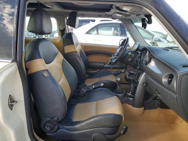 Photo 5 from auction – 2005 MINI COOPER S with VIN WMWRE33505TL10878