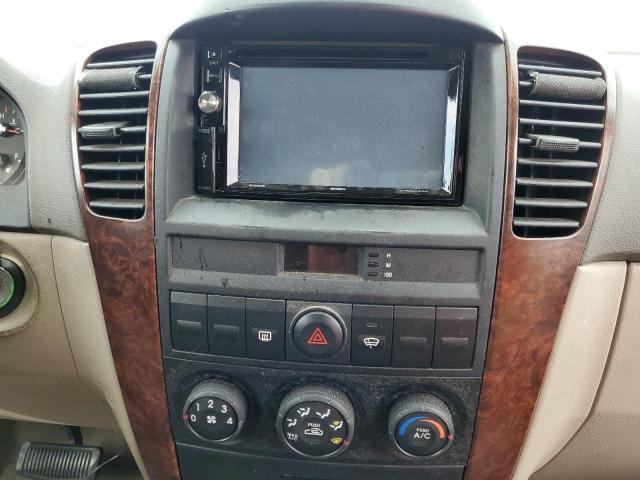 Photo 9 from auction – 2004 KIA SORENTO EX with VIN KNDJD733045191337