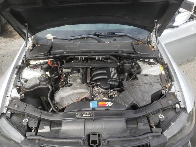 Photo 7 from auction – 2006 BMW 325 I with VIN WBAVB13556KR57053