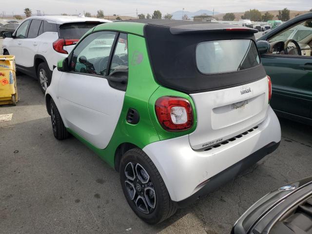Photo 3 from auction – 2018 SMART FORTWO with VIN WMEFK9BA0JK259528