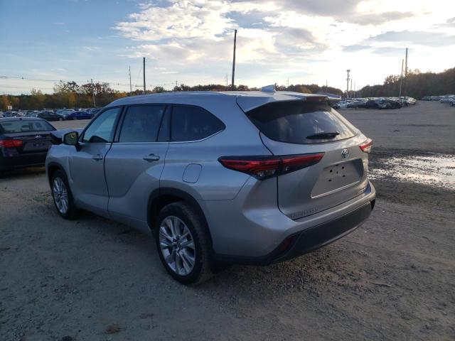 Photo 3 from auction – 2022 TOYOTA HIGHLANDER with VIN 5TDDZRBH5NS574581