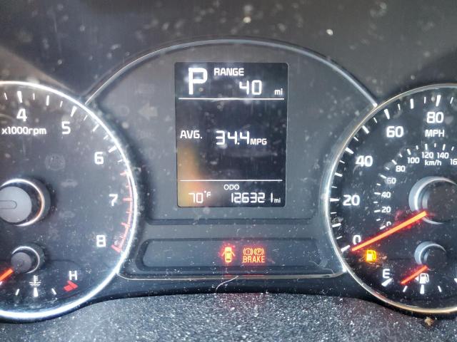 Photo 8 from auction – 2017 KIA FORTE LX with VIN 3KPFK4A77HE101370