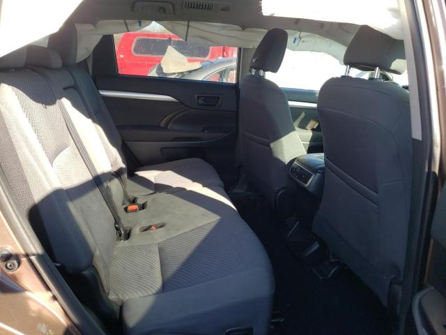 Photo 6 from auction – 2019 TOYOTA HIGHLANDER with VIN 5TDBZRFH3KS968626