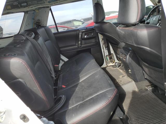 Photo 6 from auction – 2018 TOYOTA 4RUNNER SR with VIN JTEBU5JR1J5553733