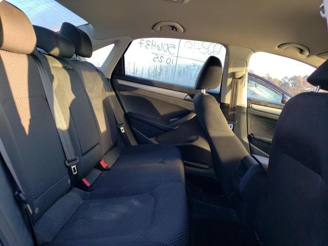 Photo 6 from auction – 2014 VOLKSWAGEN PASSAT S with VIN 1VWAS7A35EC033840
