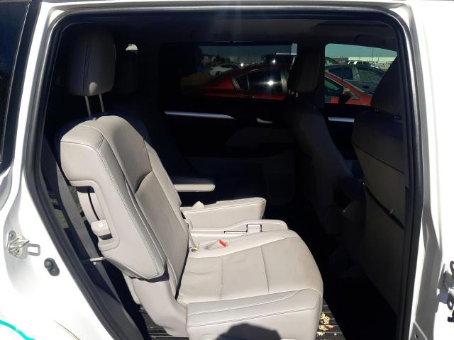 Photo 6 from auction – 2019 TOYOTA HIGHLANDER with VIN 5TDKZRFH9KS563676