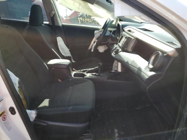 Photo 5 from auction – 2015 TOYOTA RAV4 LE with VIN JTMZFREV0FD047982