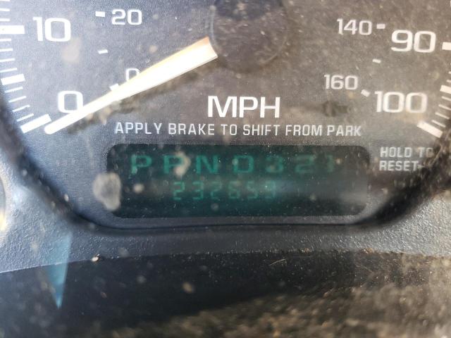 Photo 8 from auction – 2002 CHEVROLET SILVERADO with VIN 1GCEC14WX2Z339977