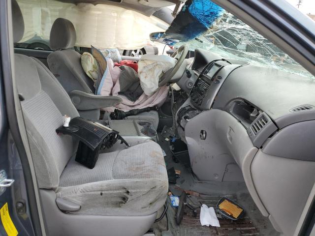 Photo 5 from auction – 2010 TOYOTA SIENNA with VIN 5TDKK4CCXAS323776