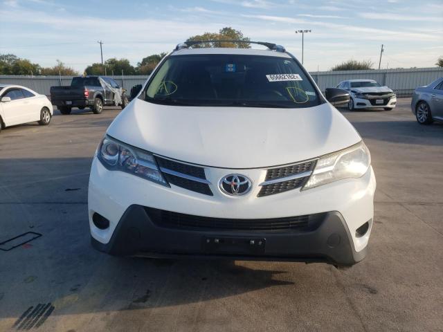 Photo 5 from auction – 2015 TOYOTA RAV4 LE with VIN JTMZFREV6FJ052721