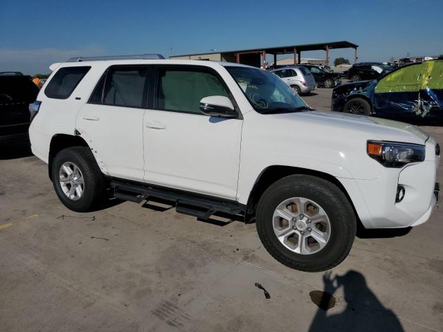 Photo 4 from auction – 2018 TOYOTA 4RUNNER SR with VIN JTEZU5JR1J5186542