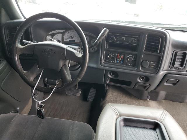 Photo 9 from auction – 2004 CHEVROLET SILVERADO with VIN 2GCEC19T741308504