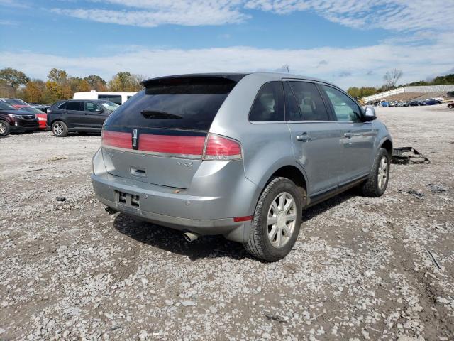 Photo 4 from auction – 2007 LINCOLN MKX with VIN 2LMDU68C27BJ08670
