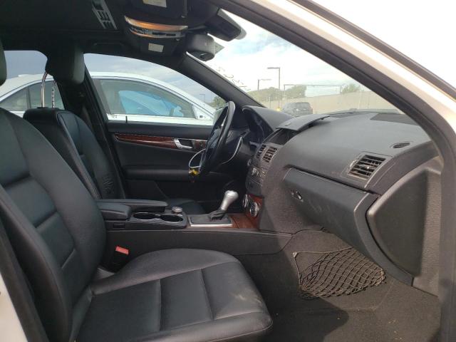 Photo 5 from auction – 2011 MERCEDES-BENZ C 300 with VIN WDDGF5EB4BA479725