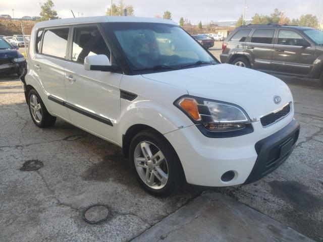 KIA SOUL 2011 with VIN KNDJT2A25B7303955 - Photo from auction