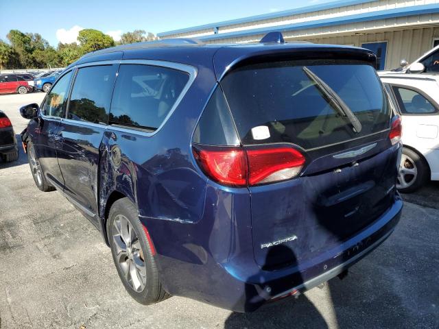 Photo 3 from auction – 2017 CHRYSLER PACIFICA L with VIN 2C4RC1GG1HR812660